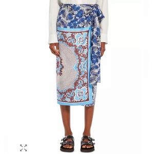 Max Mara Weekend 100% SILK wrap skirt blue pattern size 6